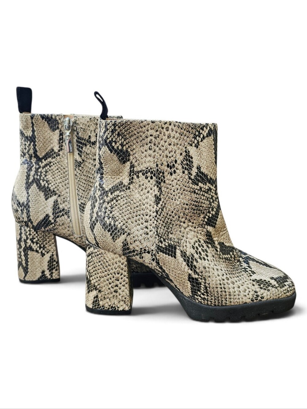Schutz Dana Snakeskin Animal Print Lug Sole Heeled Platform Boots Size 7.5